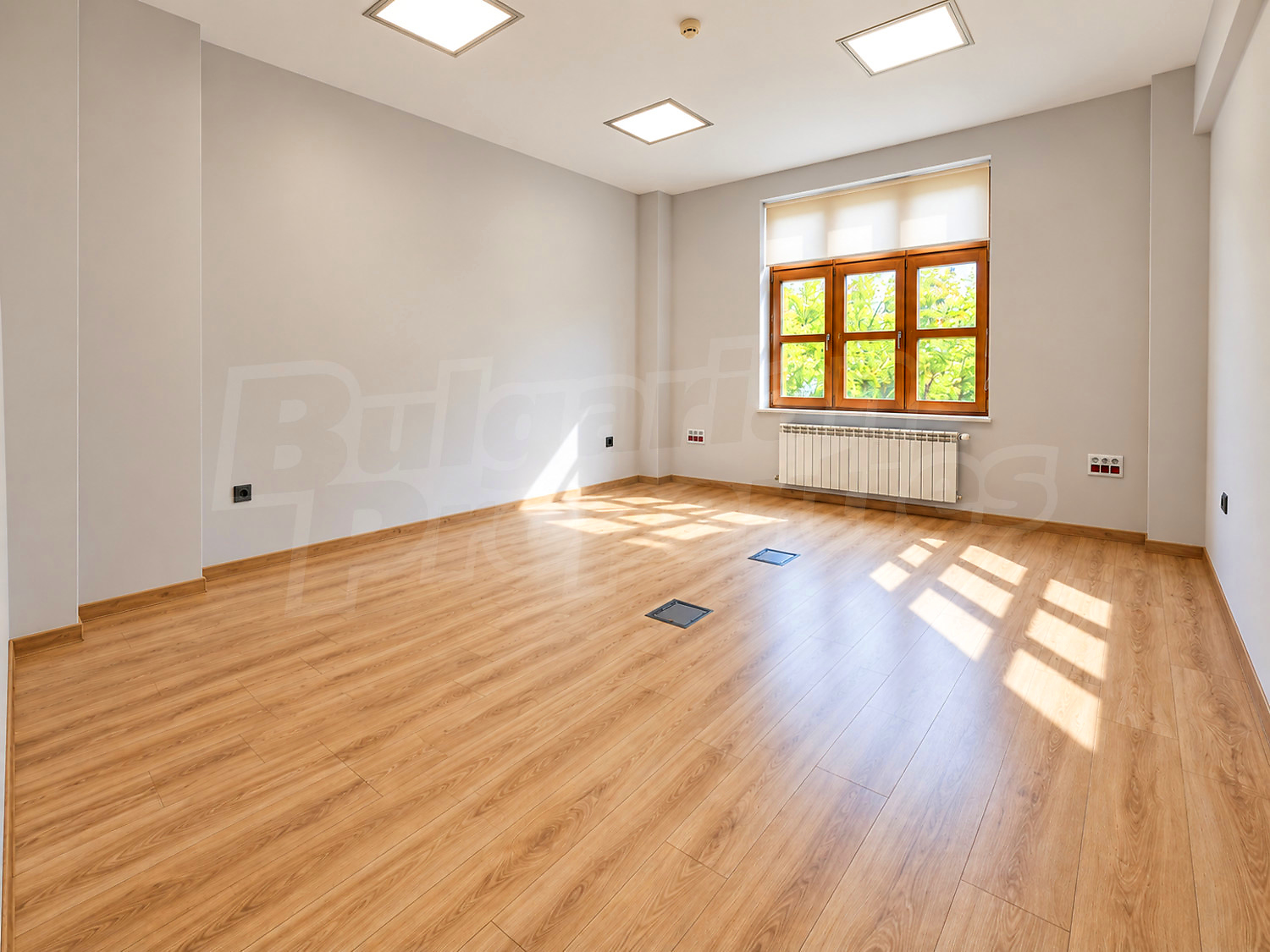 inside, empty room