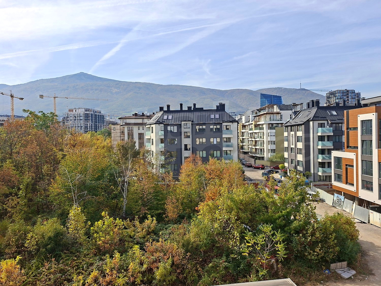 outside, facade, mountain, green area