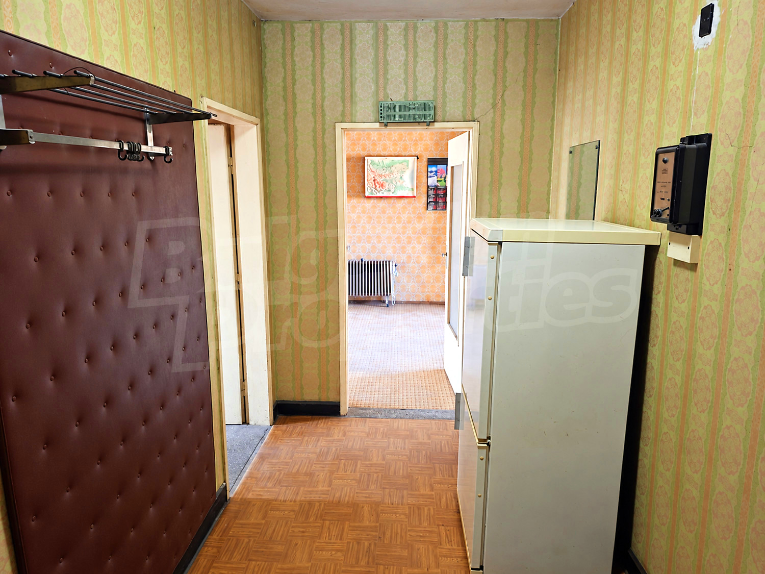 hallway, inside
