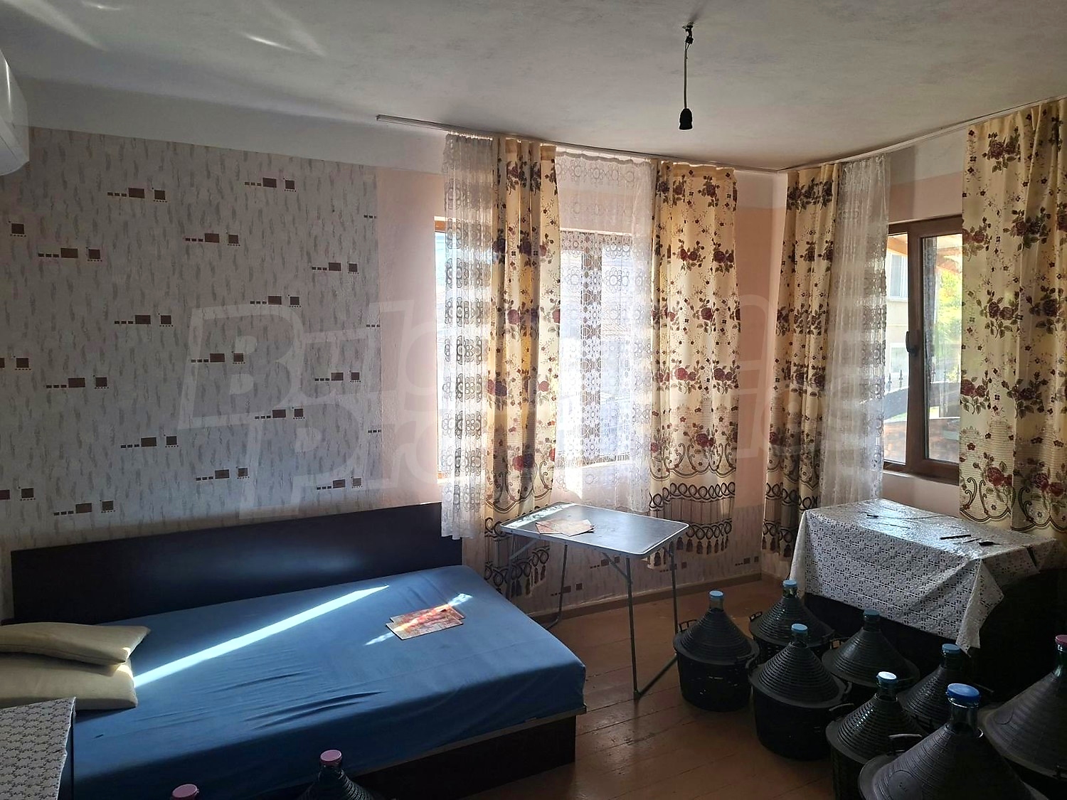 inside, bedroom, furnished
