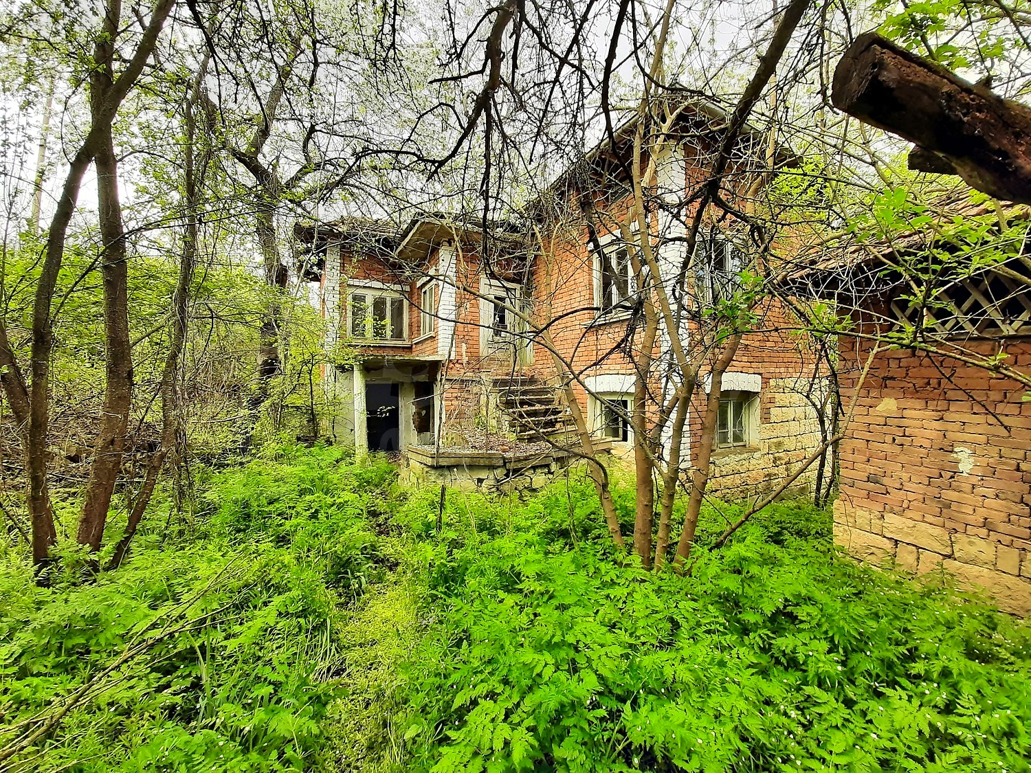 outside, facade, garden