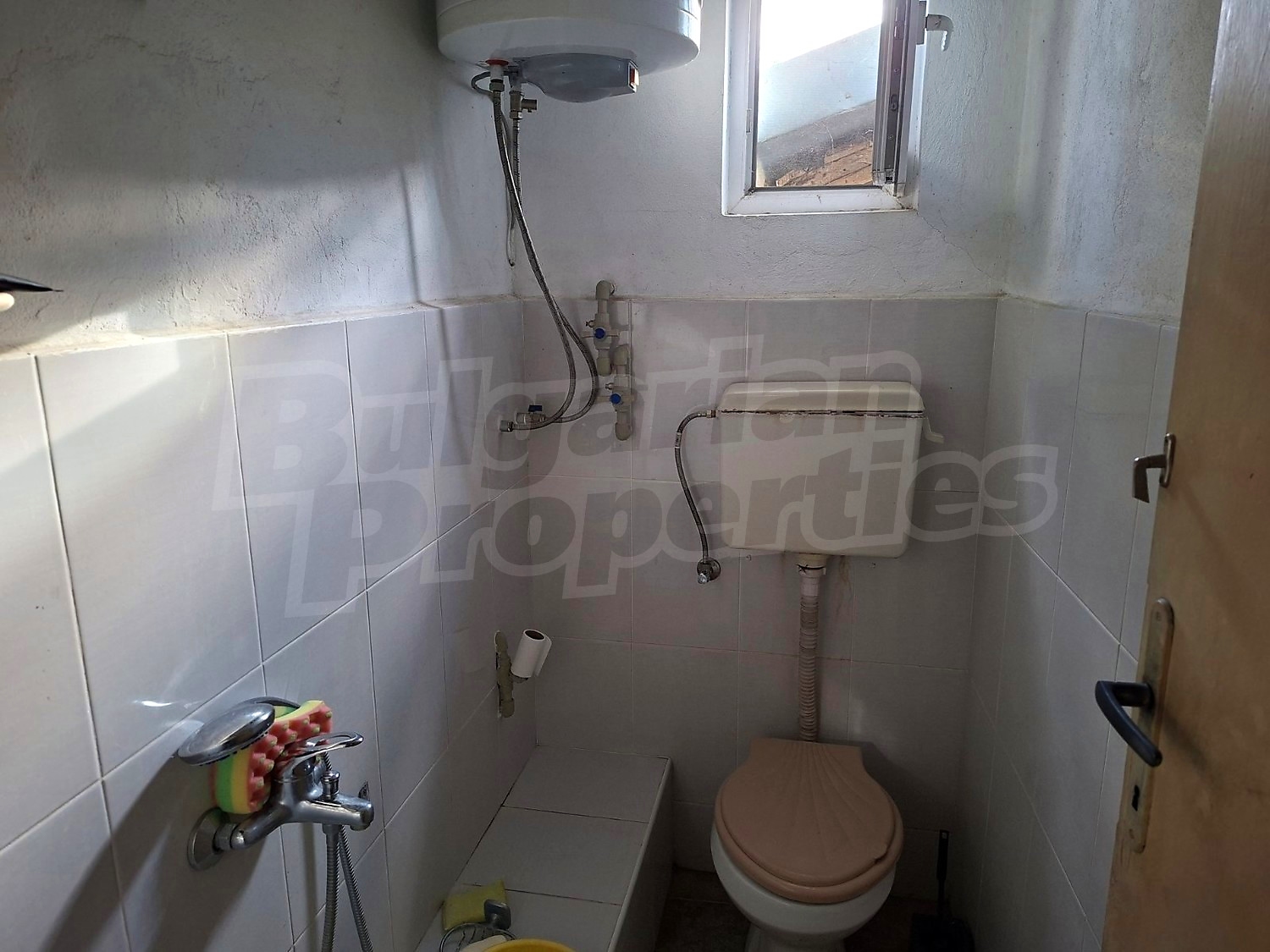 bathroom, toilet
