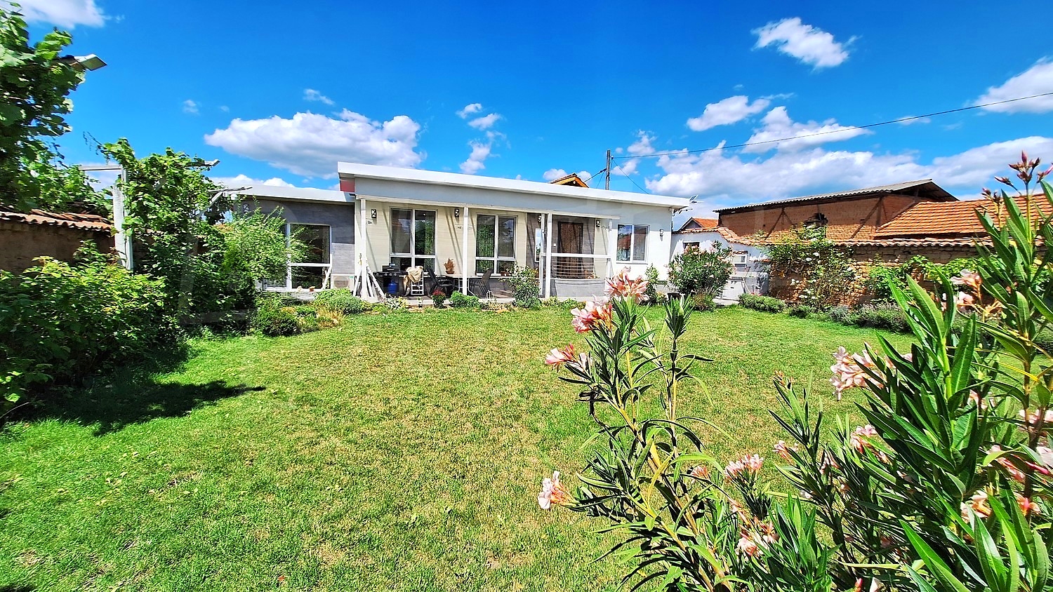 outside, garden, facade, green area