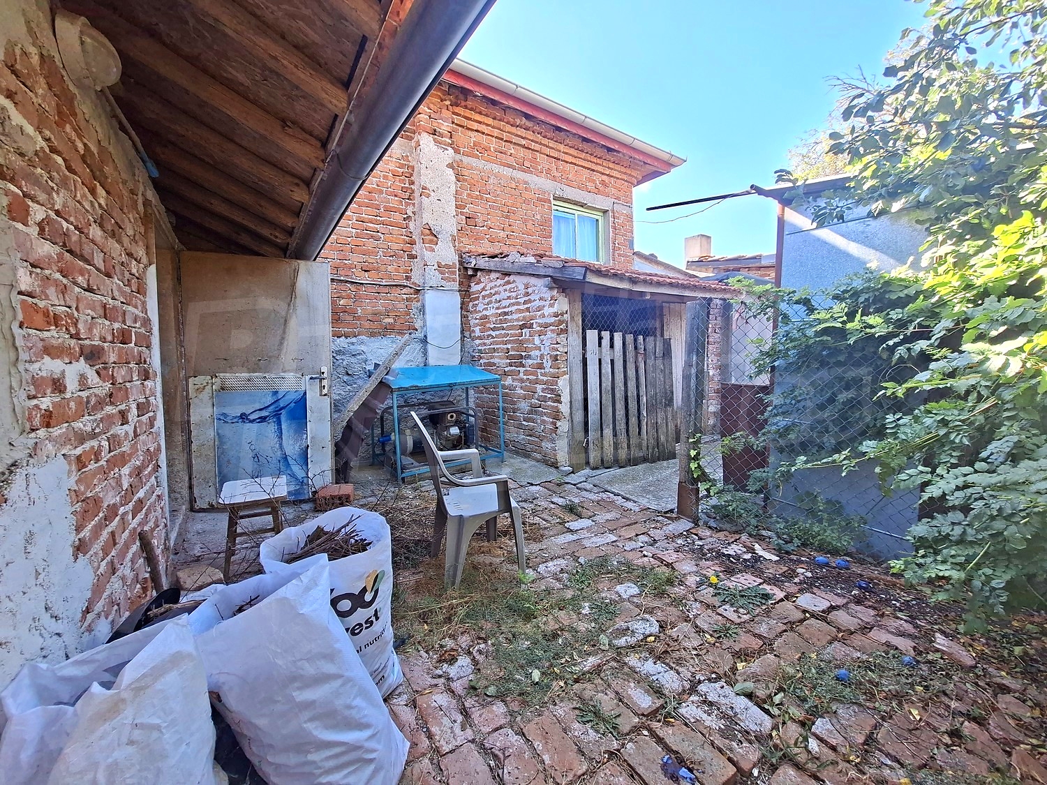 outside, facade, garden