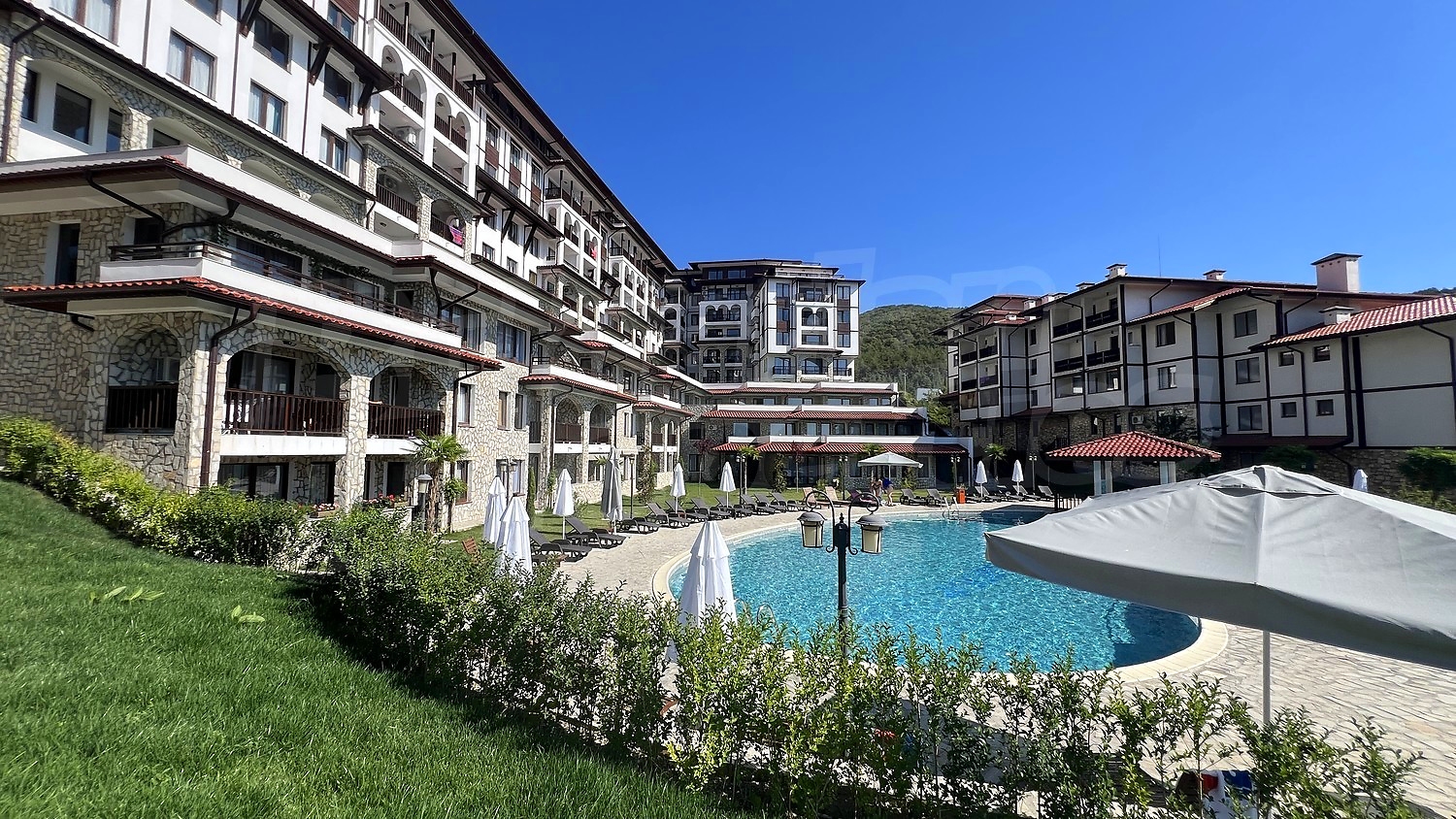 outside, pool, facade, garden