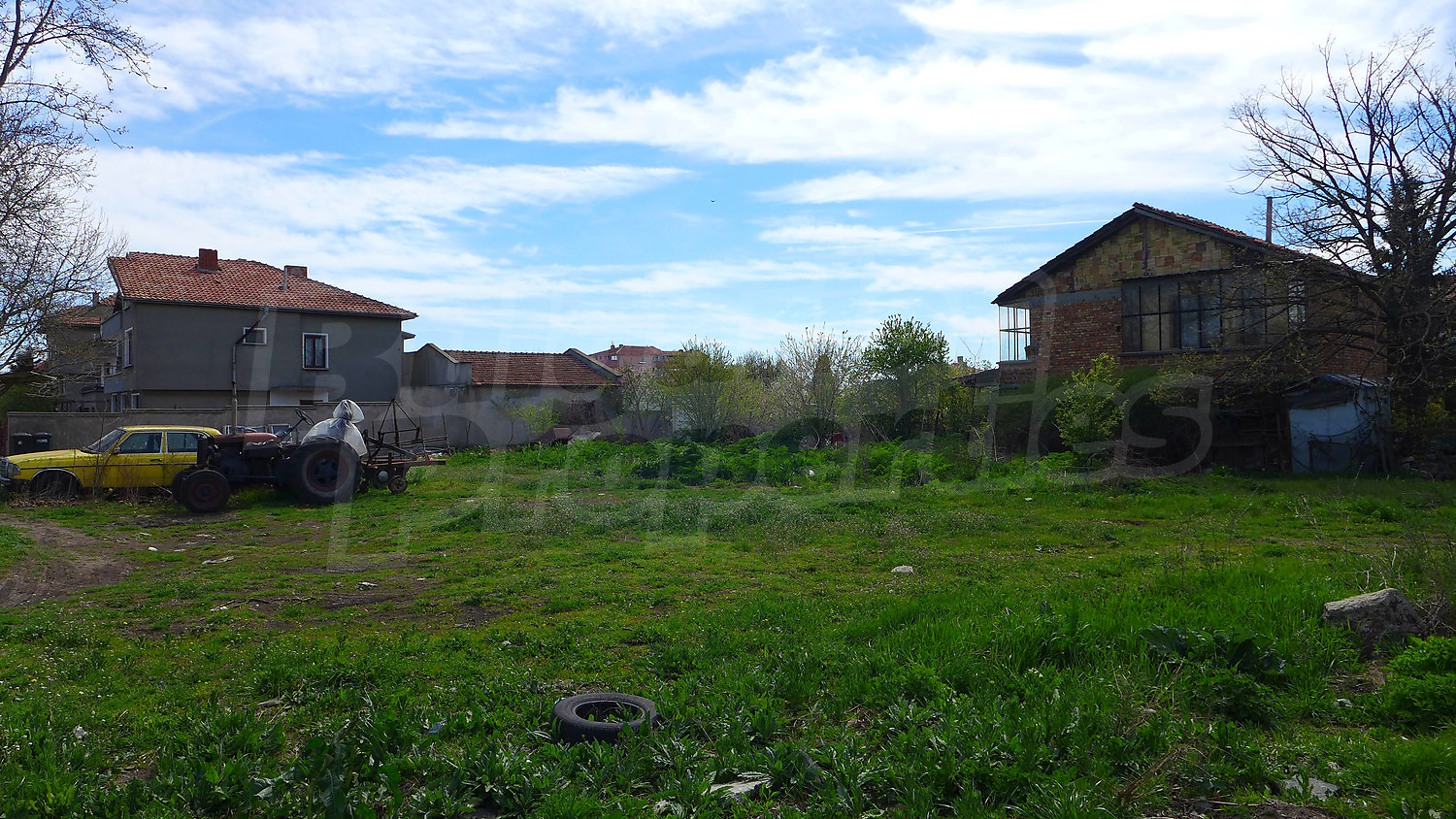 outside, green area