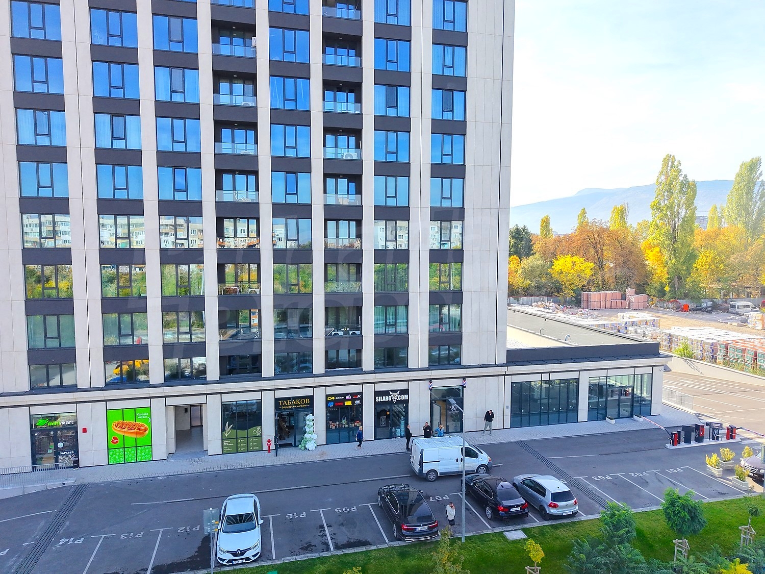 outside, facade, parking, mountain