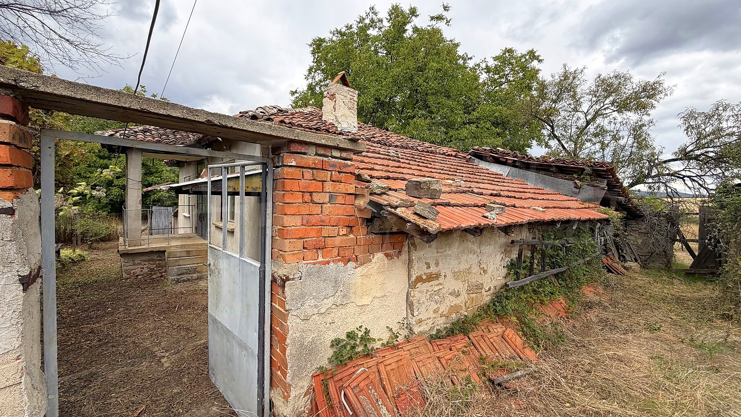 outside, facade, garden