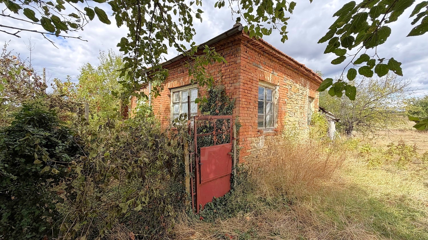 outside, facade, garden