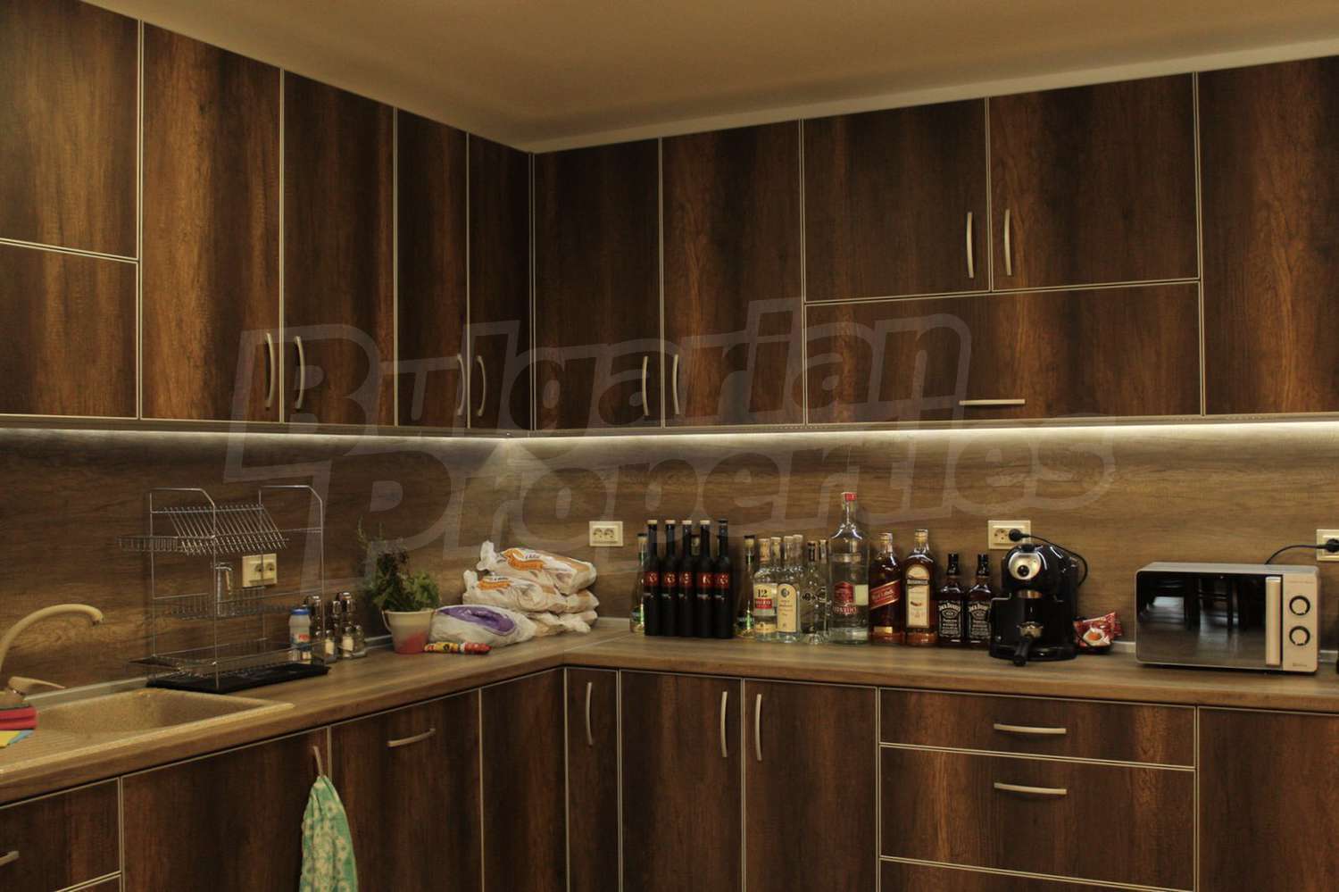 inside, kitchen, furnished