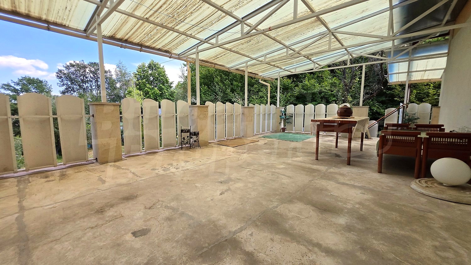 balcony, outside, green area