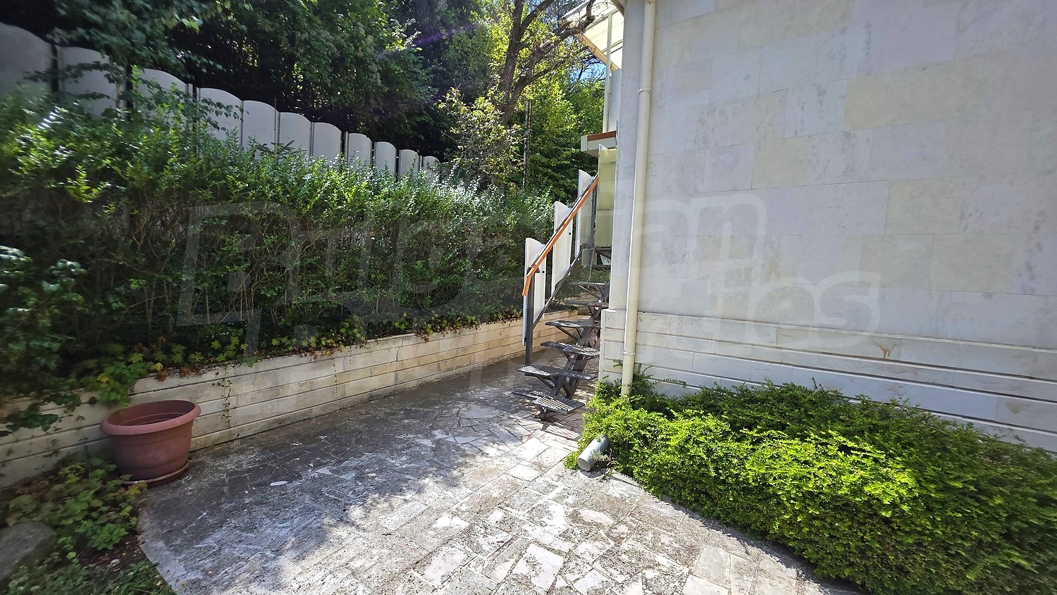 outside, garden
