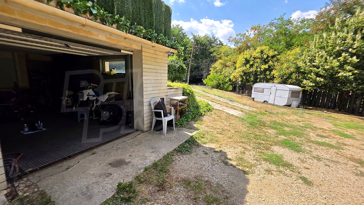 outside, garden