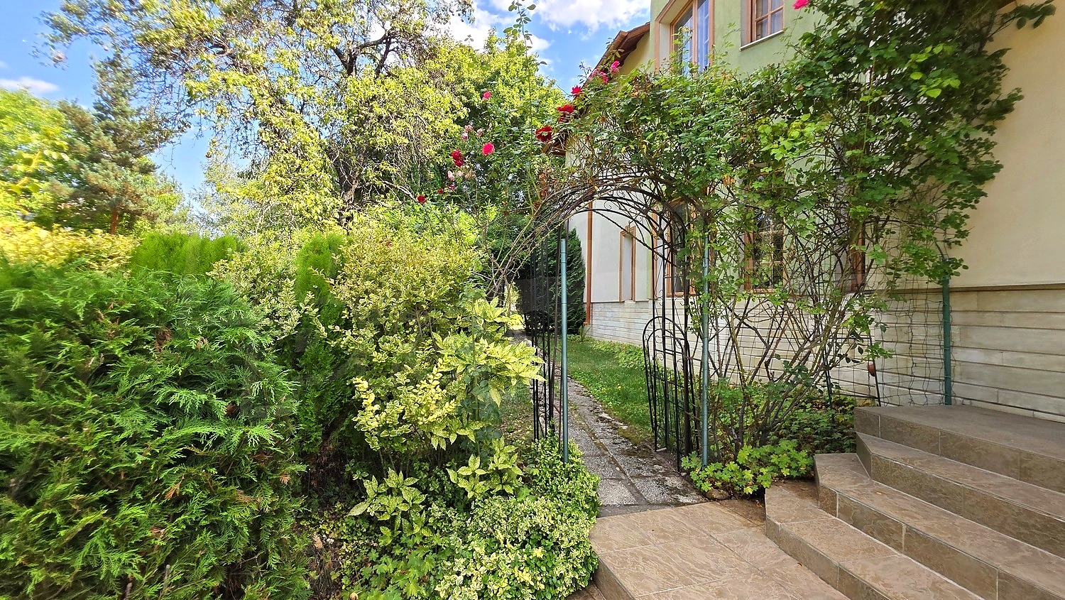 outside, garden, facade, green area