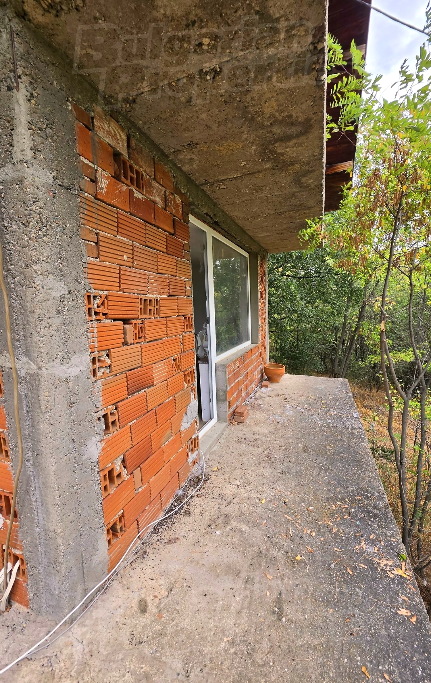 balcony, outside