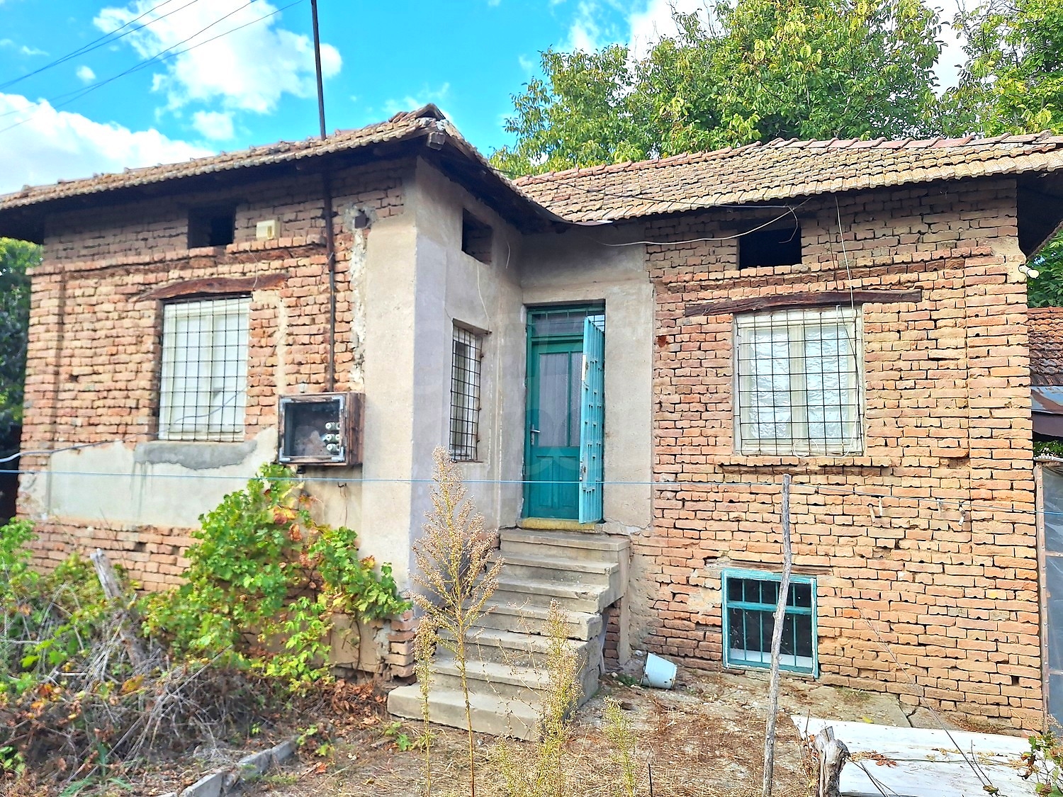 outside, facade, garden