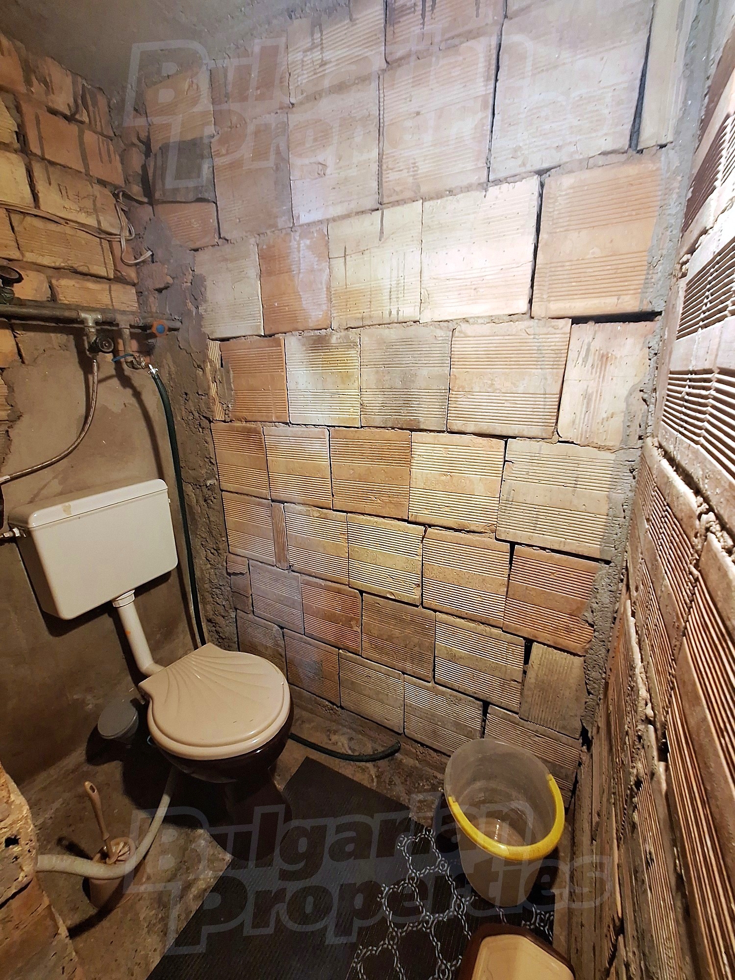 bathroom, toilet