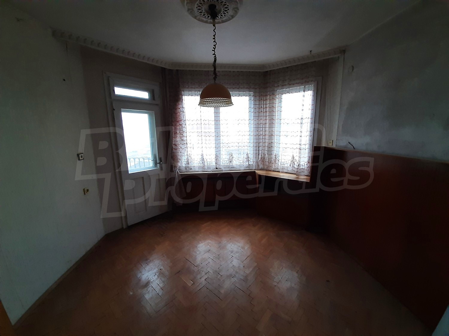 inside, balcony, unfurnished