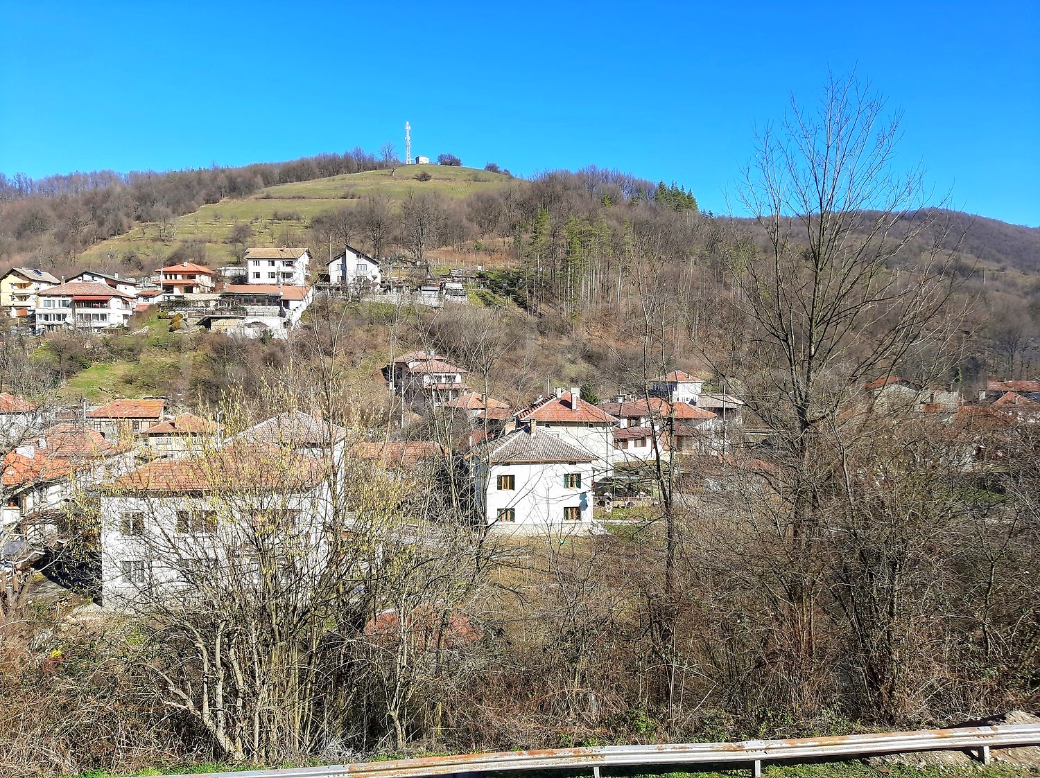 outside, mountain, green area
