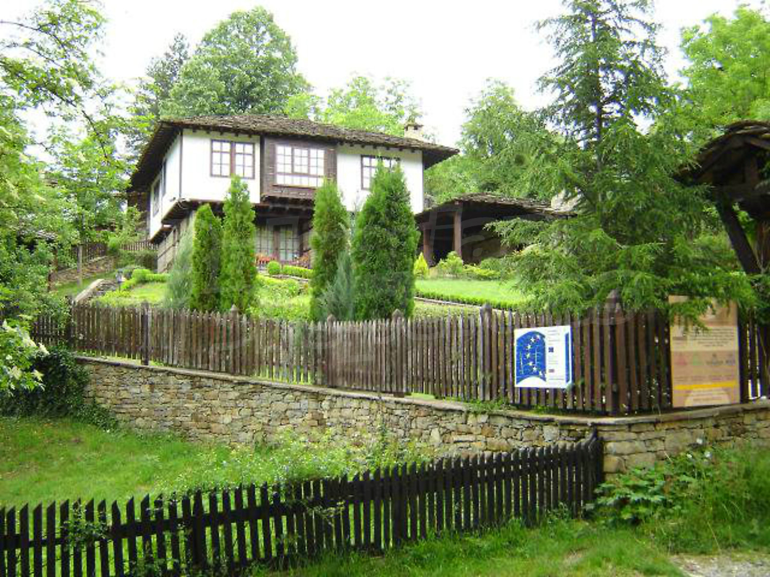 outside, facade, garden, green area