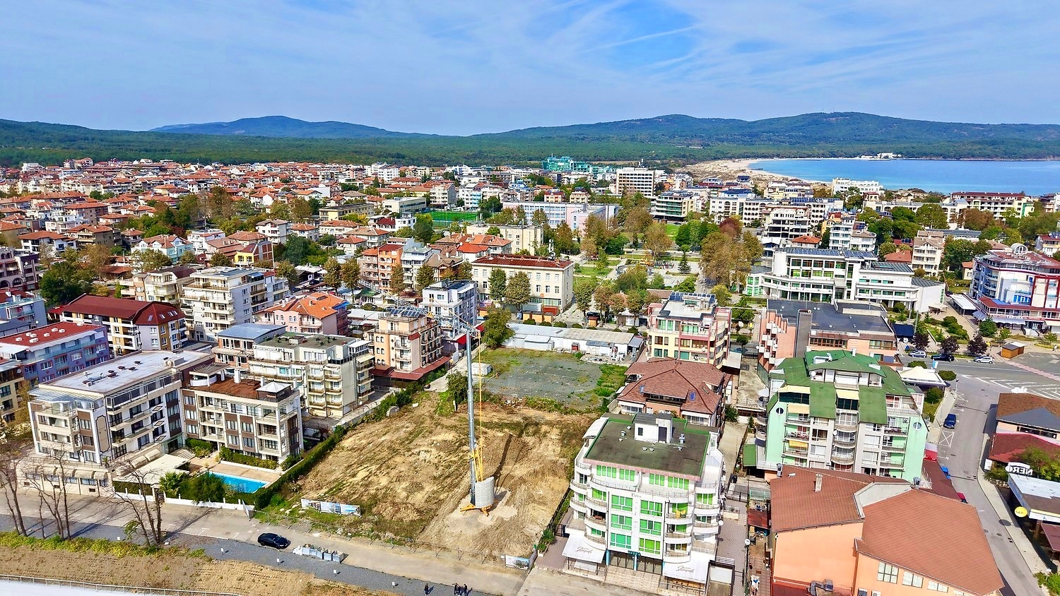 outside, view from balcony, mountain, sea, green area