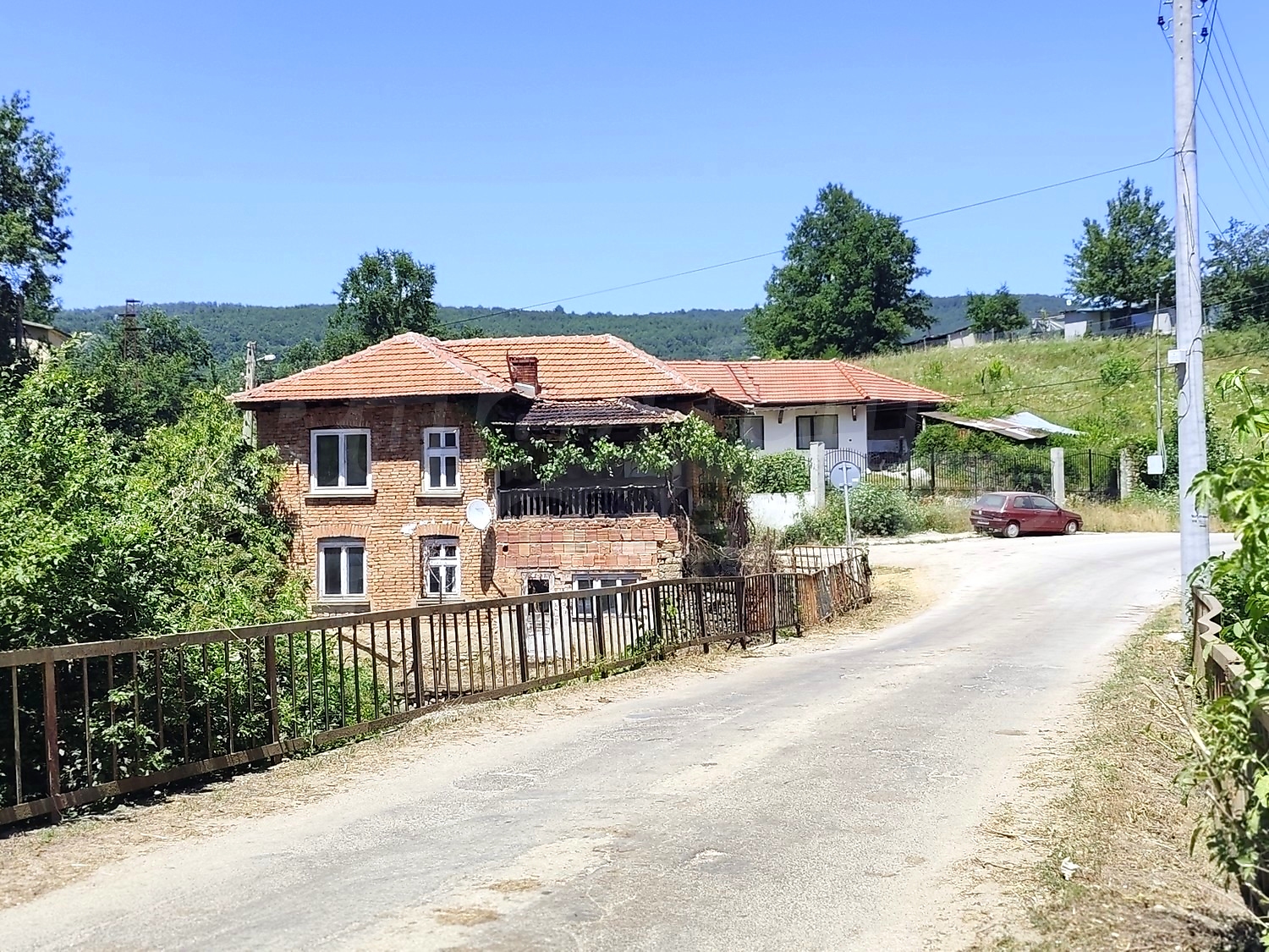 outside, facade, road, green area