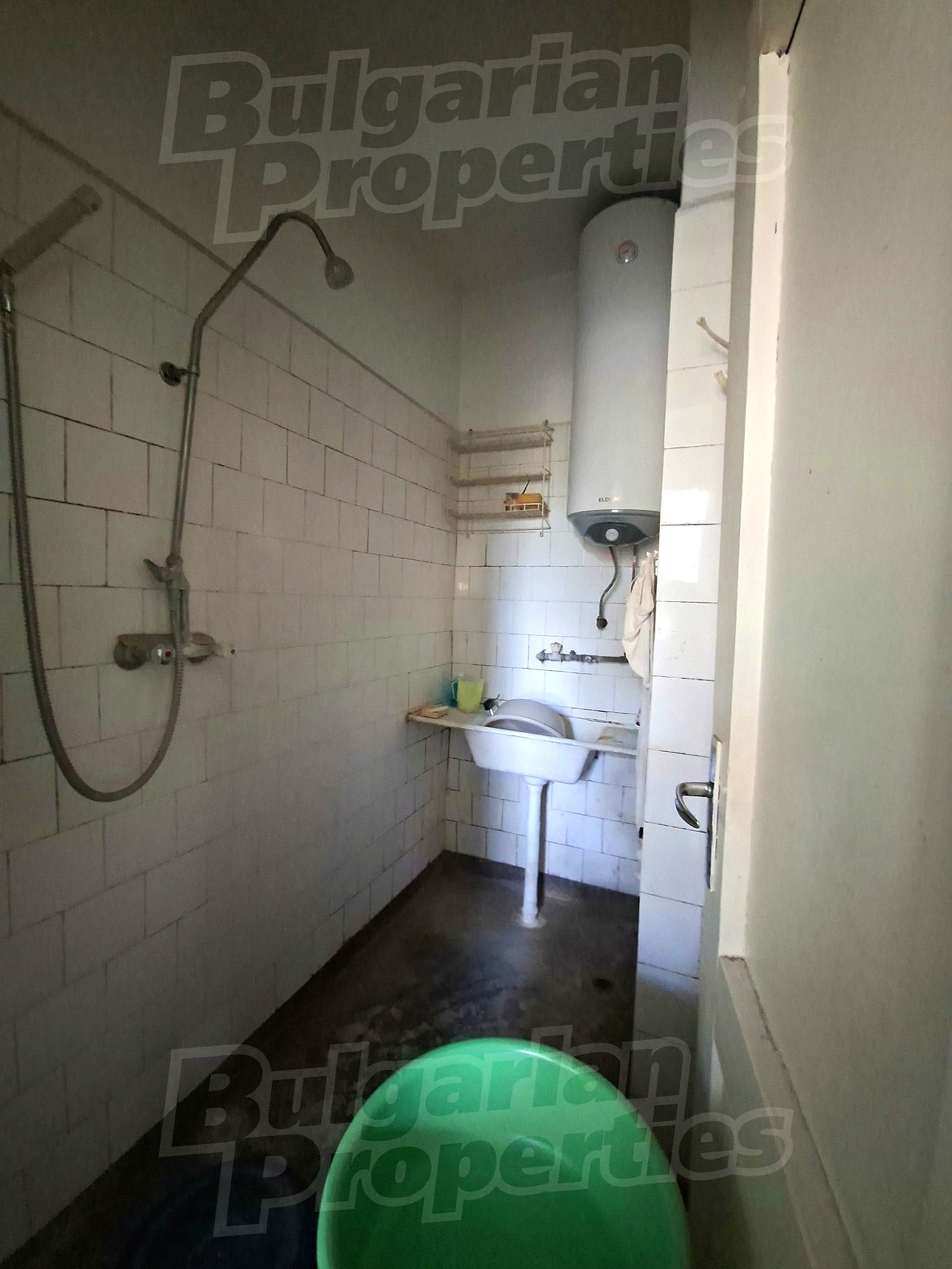 inside, bathroom