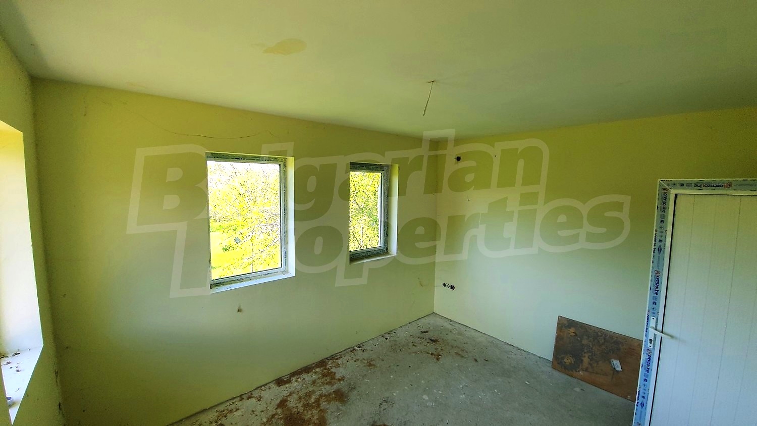 inside, green area