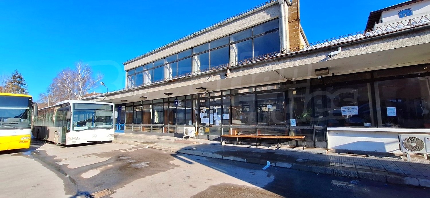 outside, facade, parking