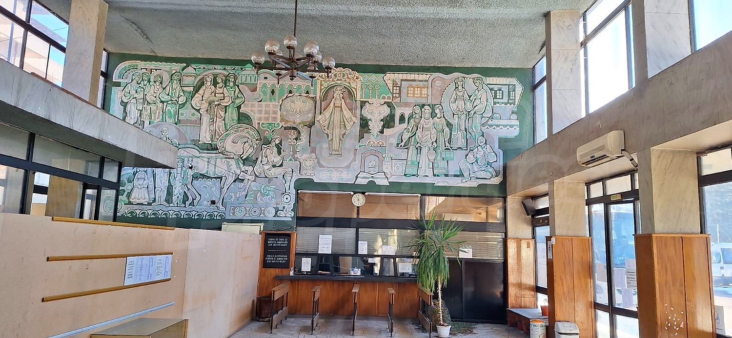inside, inside building entrance, furnished