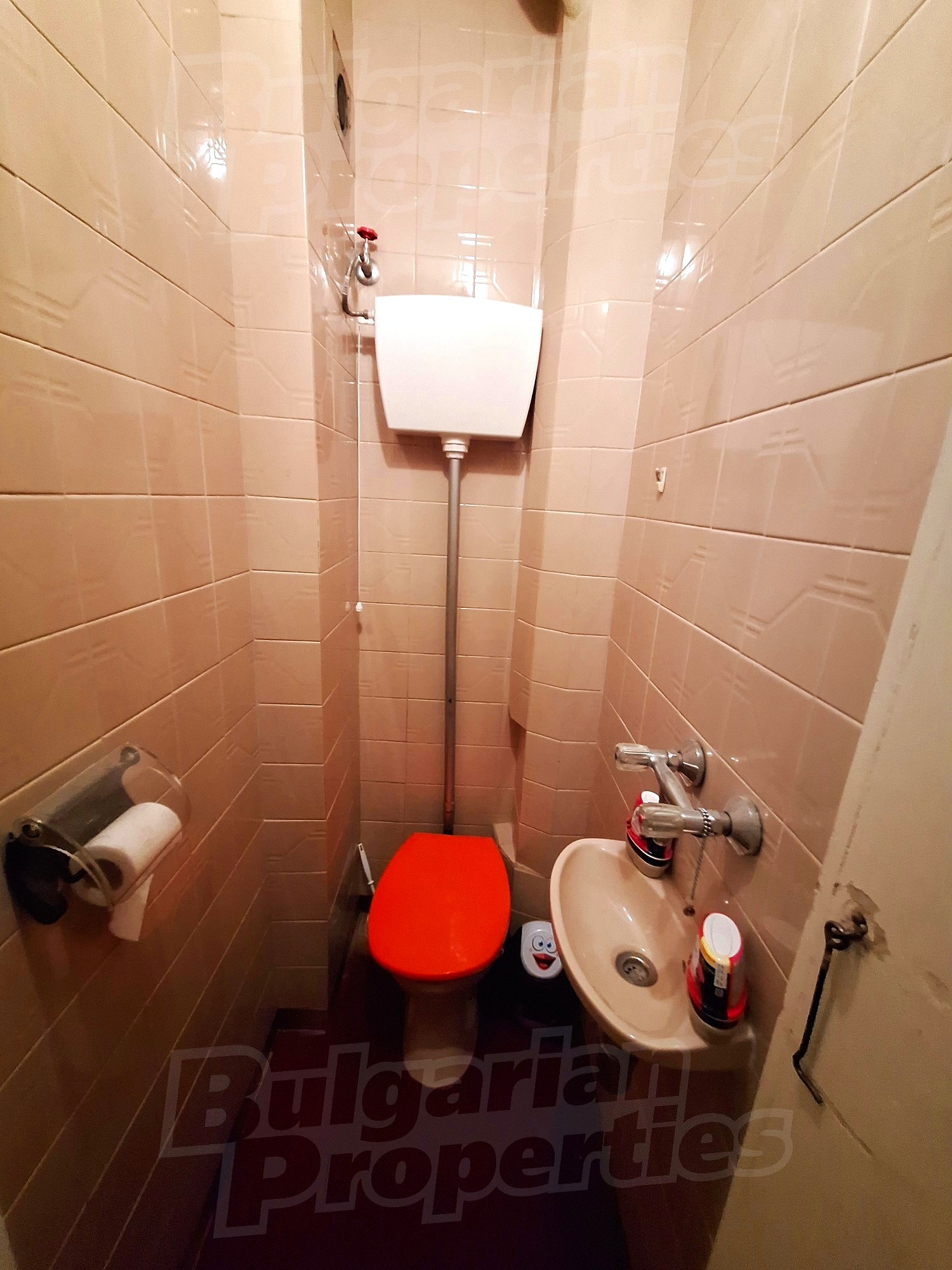 bathroom, toilet