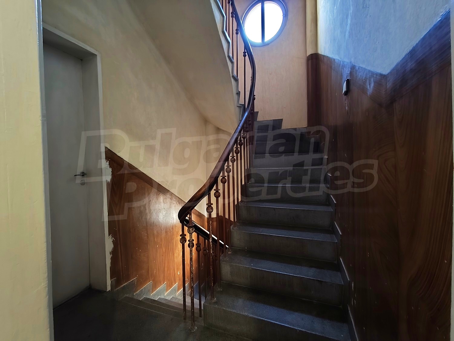 stairs, inside building entrance