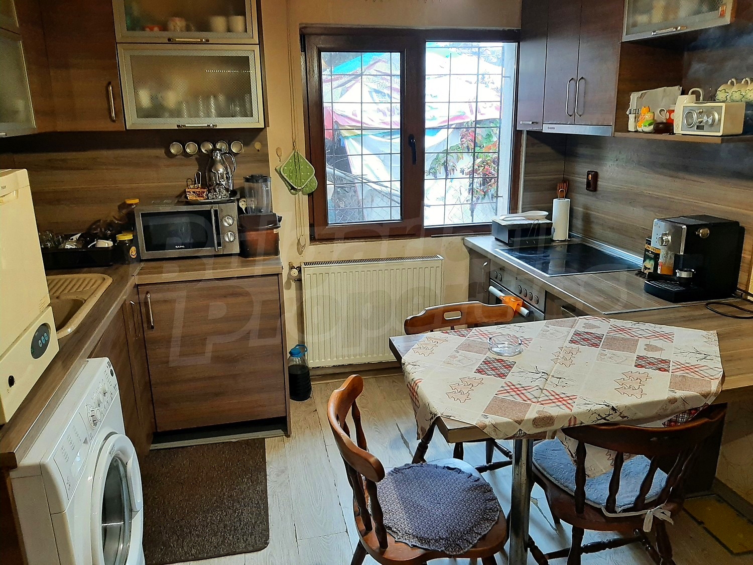 inside, kitchen, furnished