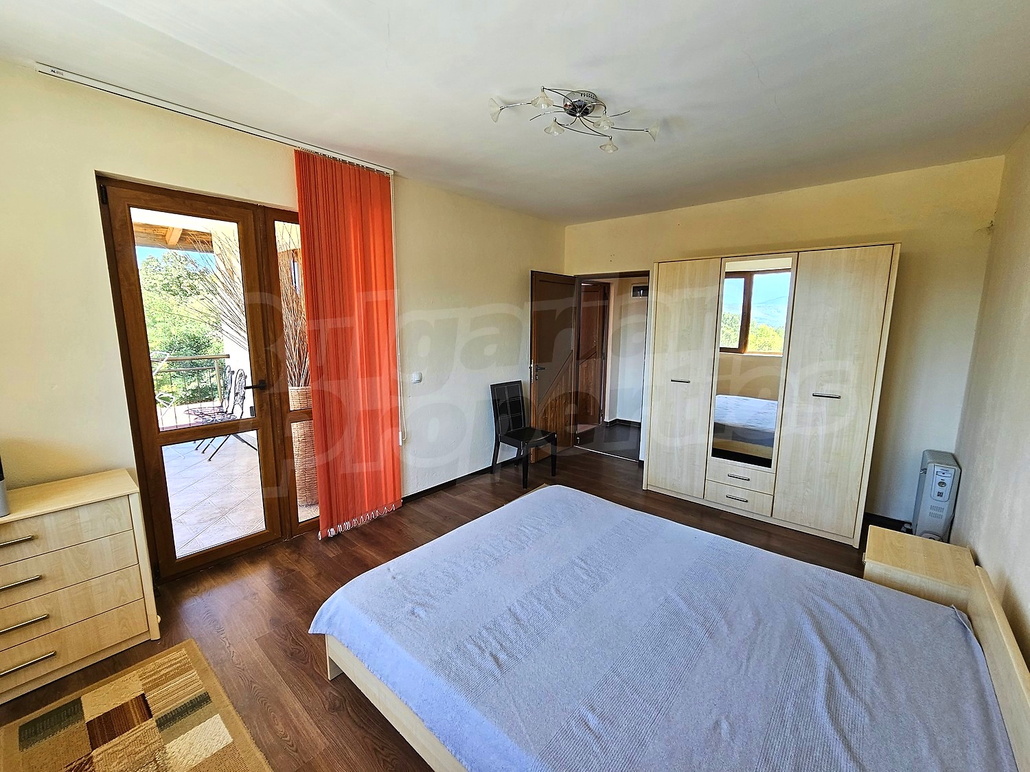 bedroom, balcony, furnished