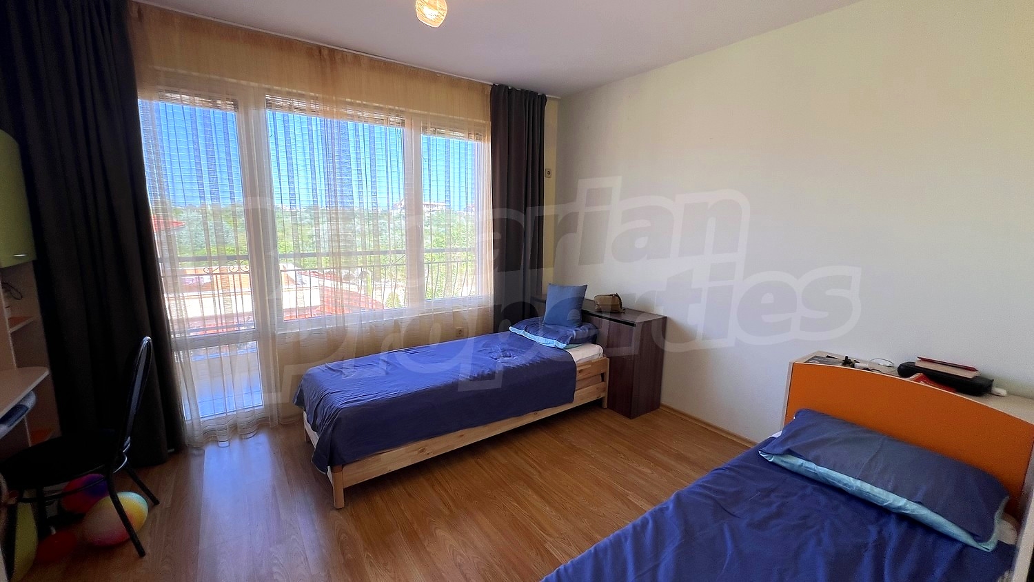 bedroom, balcony, furnished