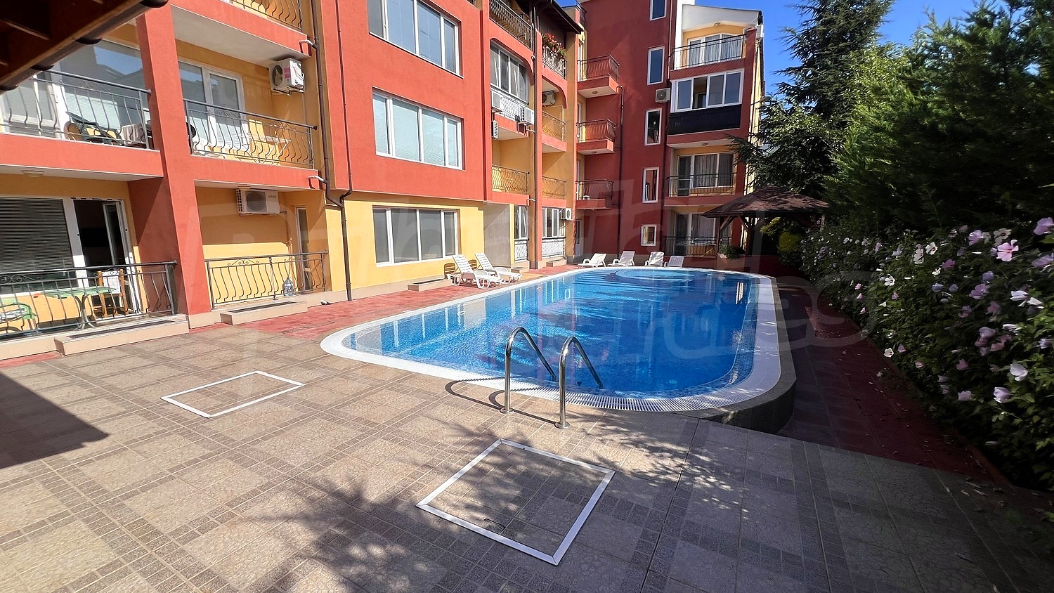 outside, pool, facade, garden