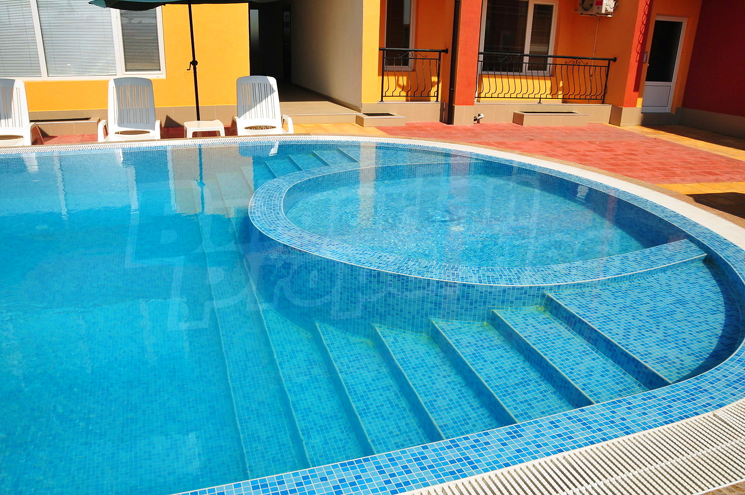 outside, pool