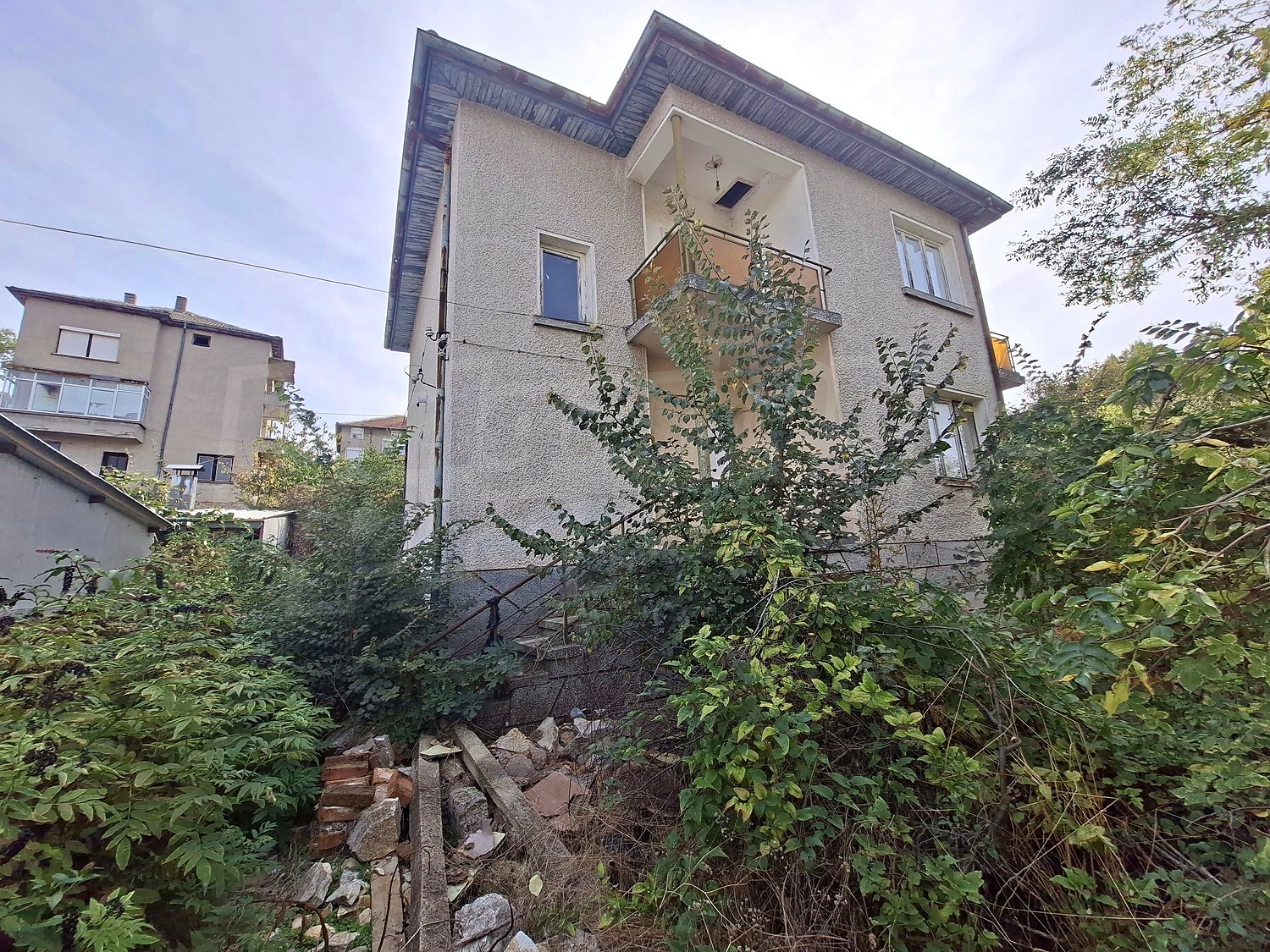 outside, facade, garden