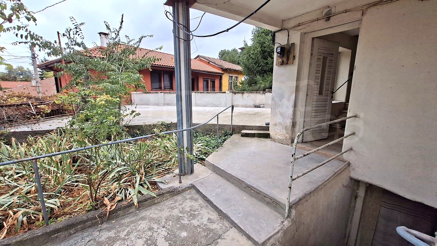outside, facade, garden