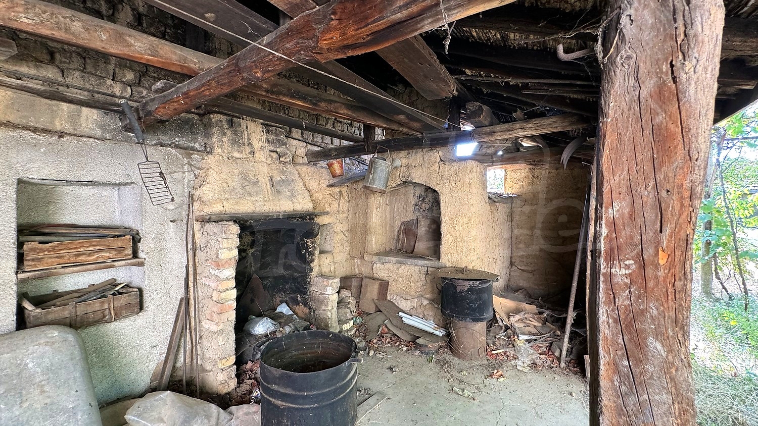 fireplace, outside