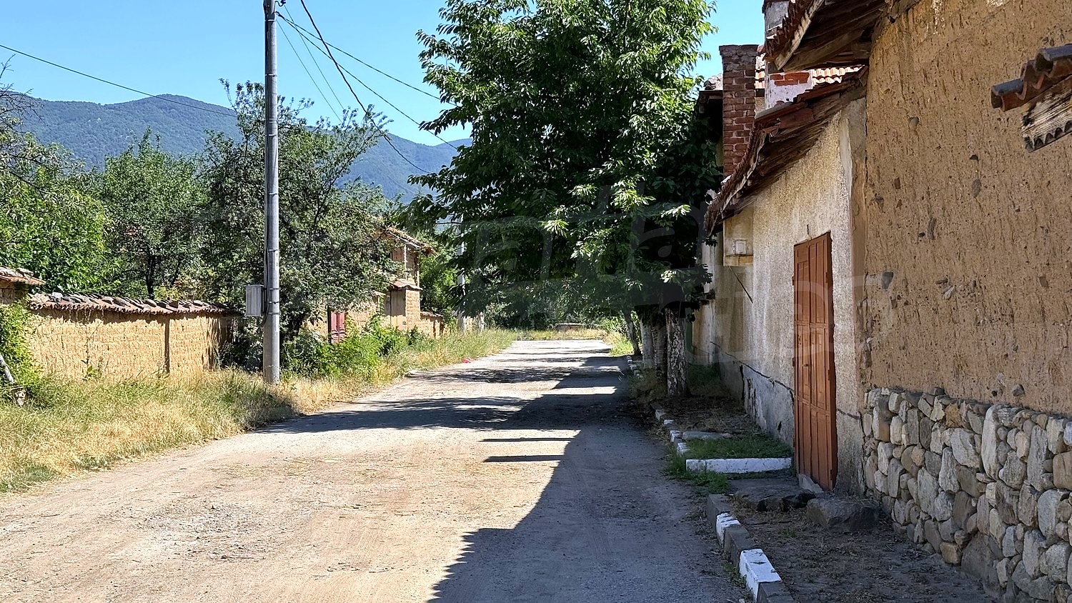 outside, mountain, green area