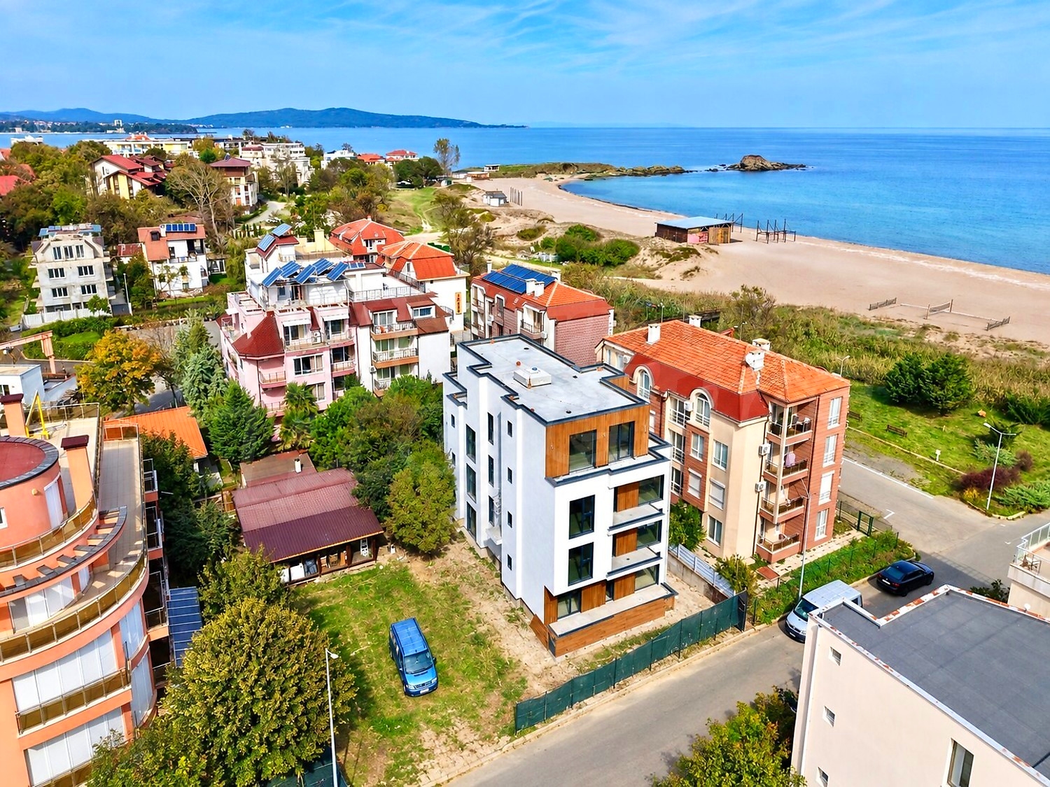 outside, sea, facade, garden, parking