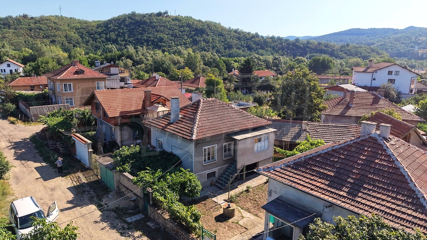 outside, facade, mountain, green area, garden