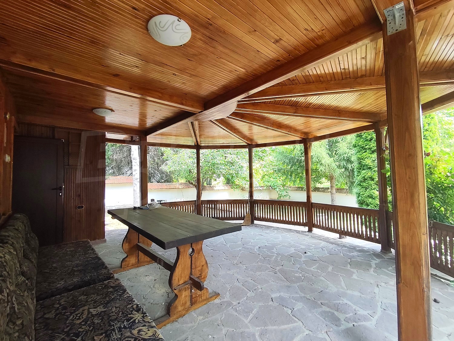 outside, green area