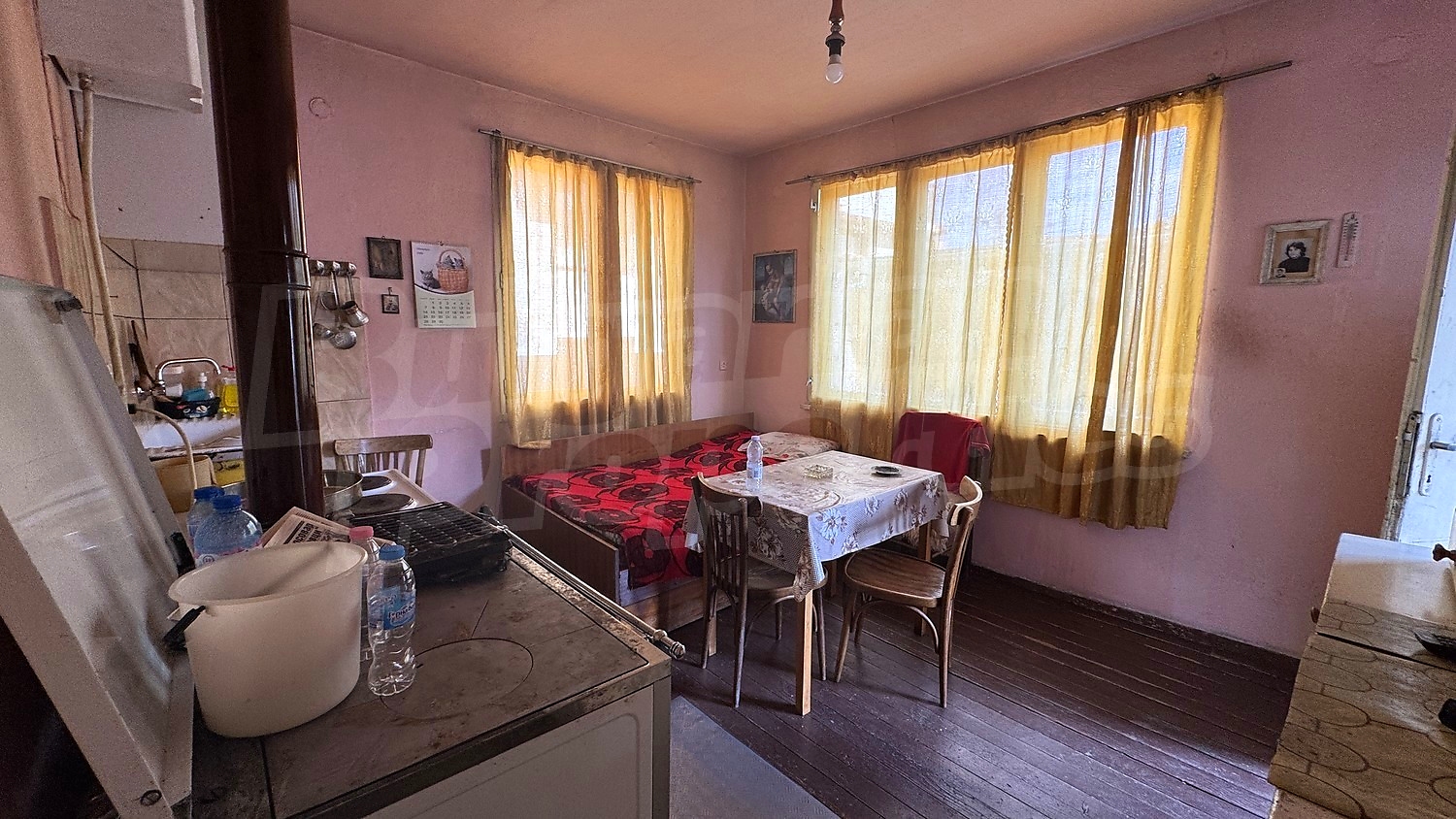 inside, kitchen, furnished