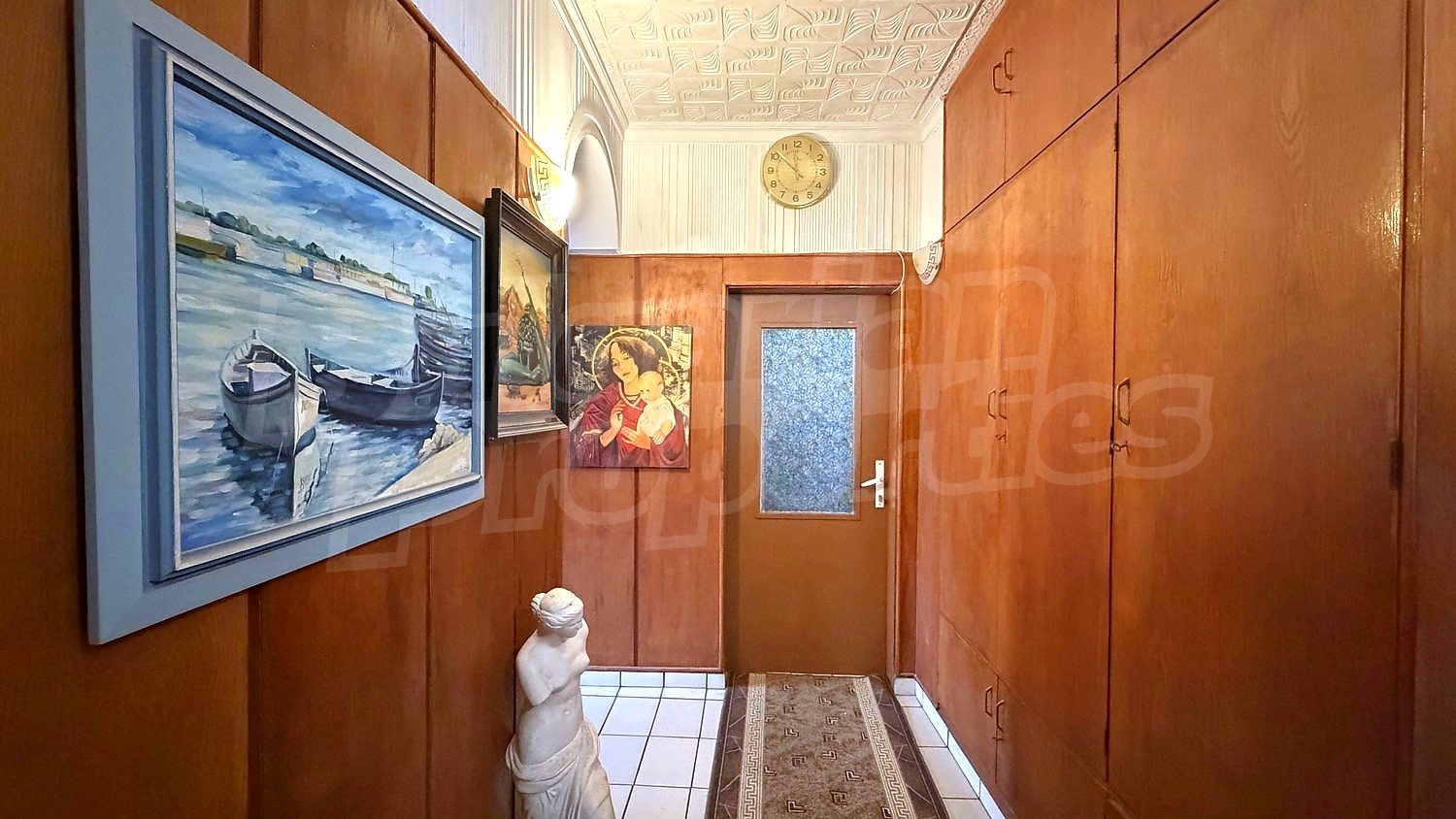 hallway, inside