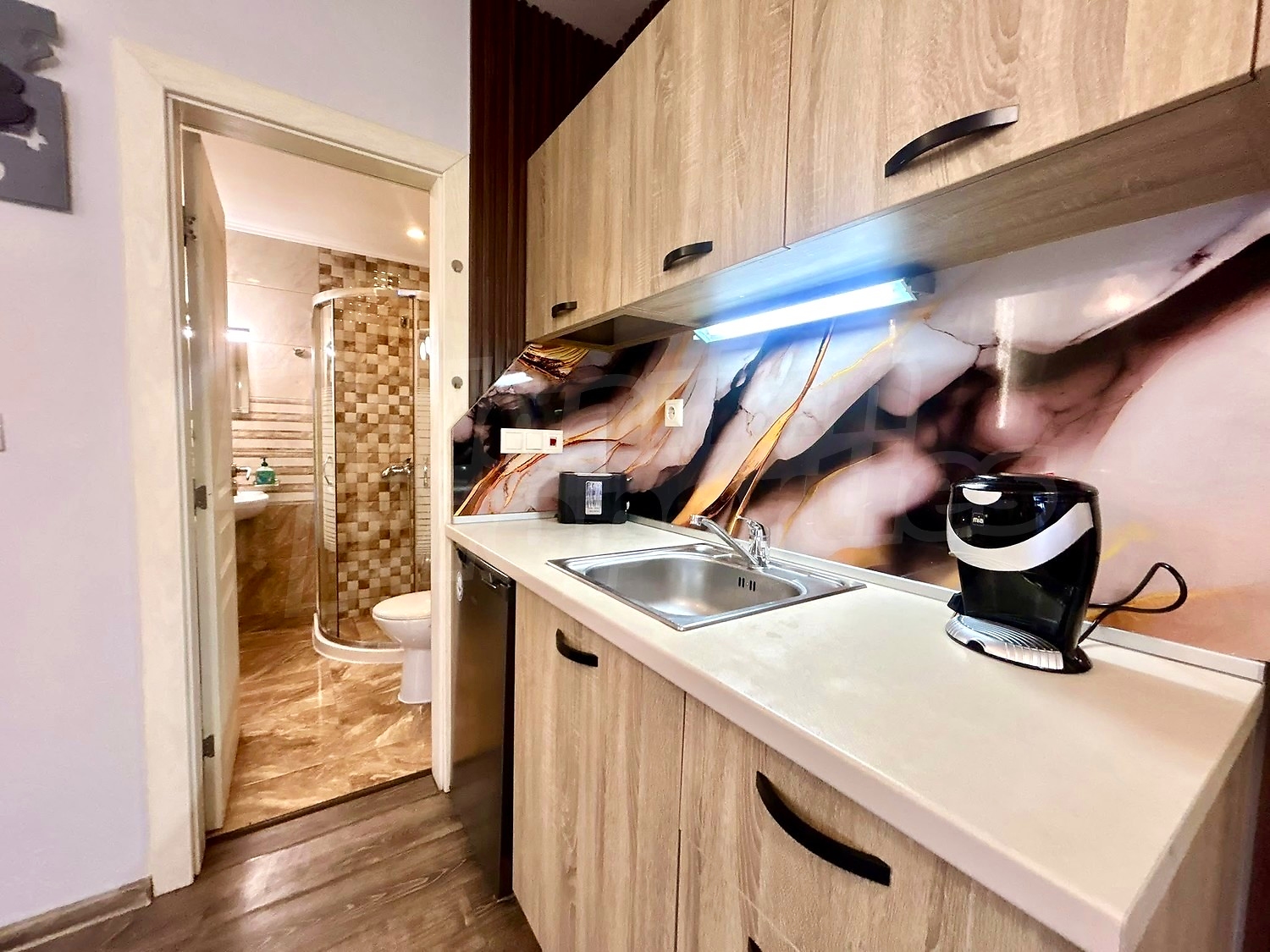 inside, kitchen, bathroom, toilet, furnished