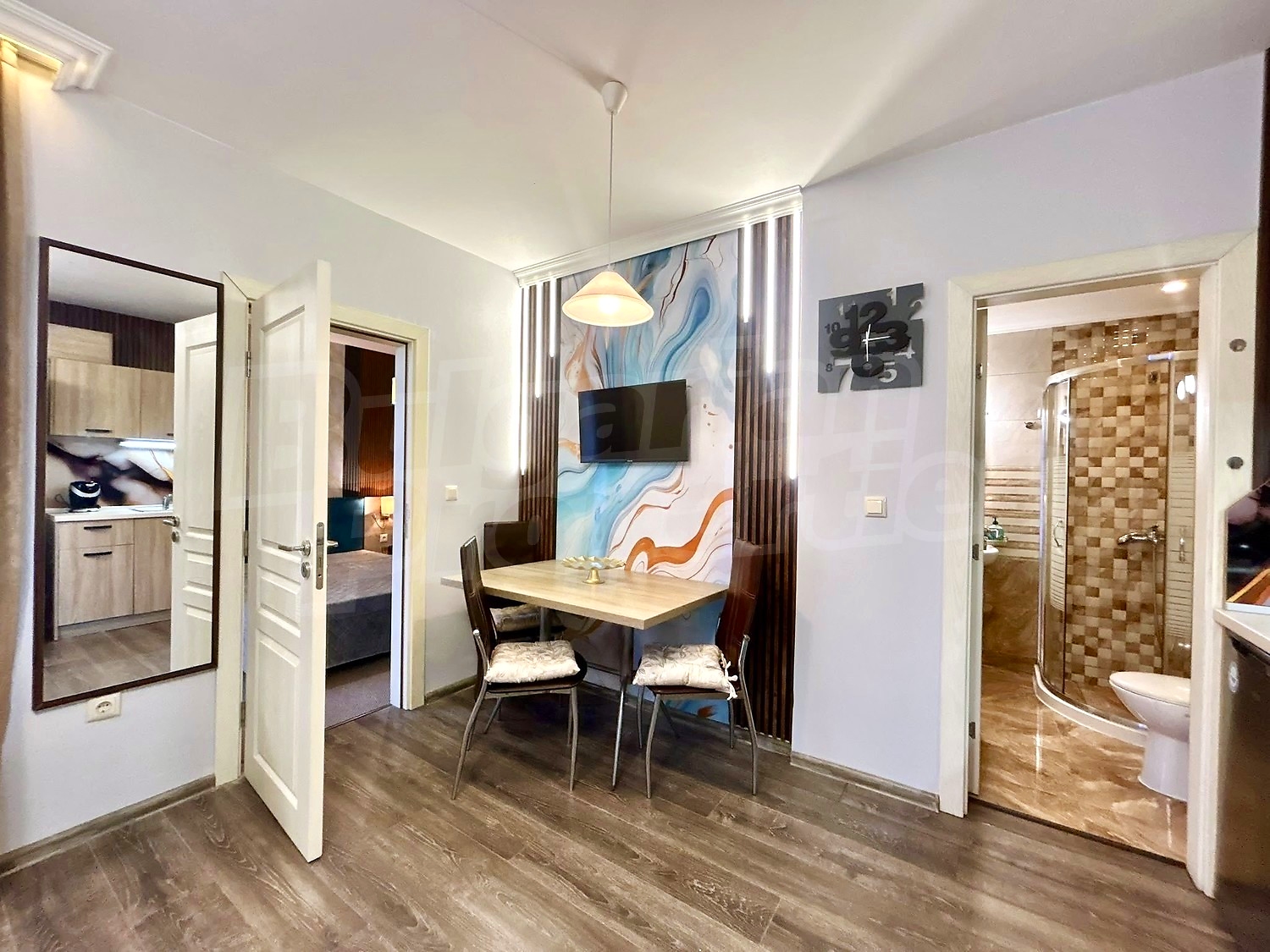 inside, kitchen, bathroom, furnished