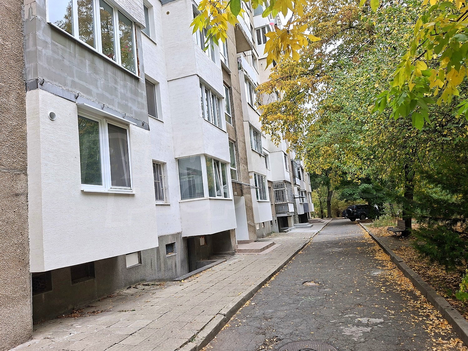 facade, outside, green area