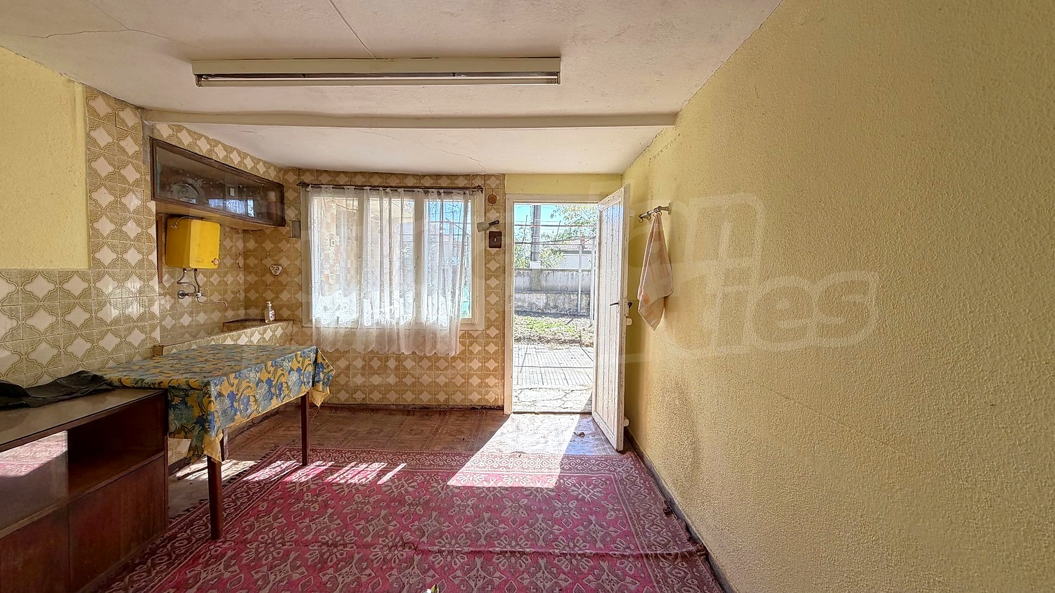 inside, kitchen